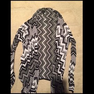 Love Stitch Black & White Chevron Cardigan
